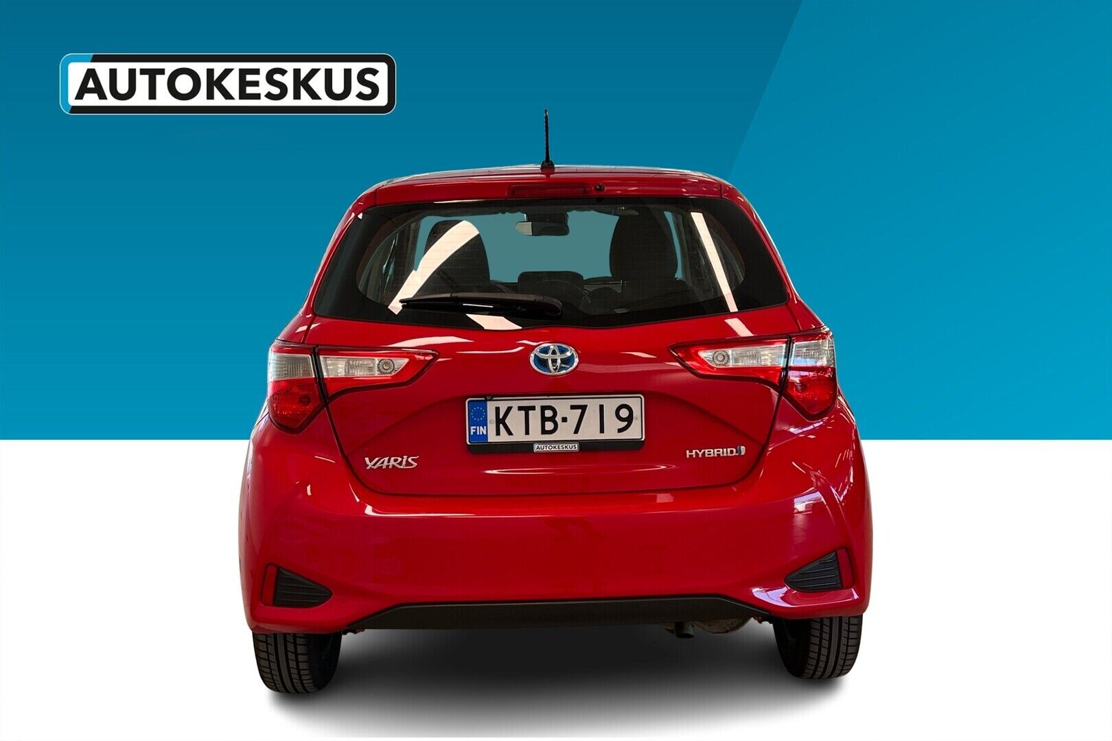 Toyota Yaris iso kuva 13