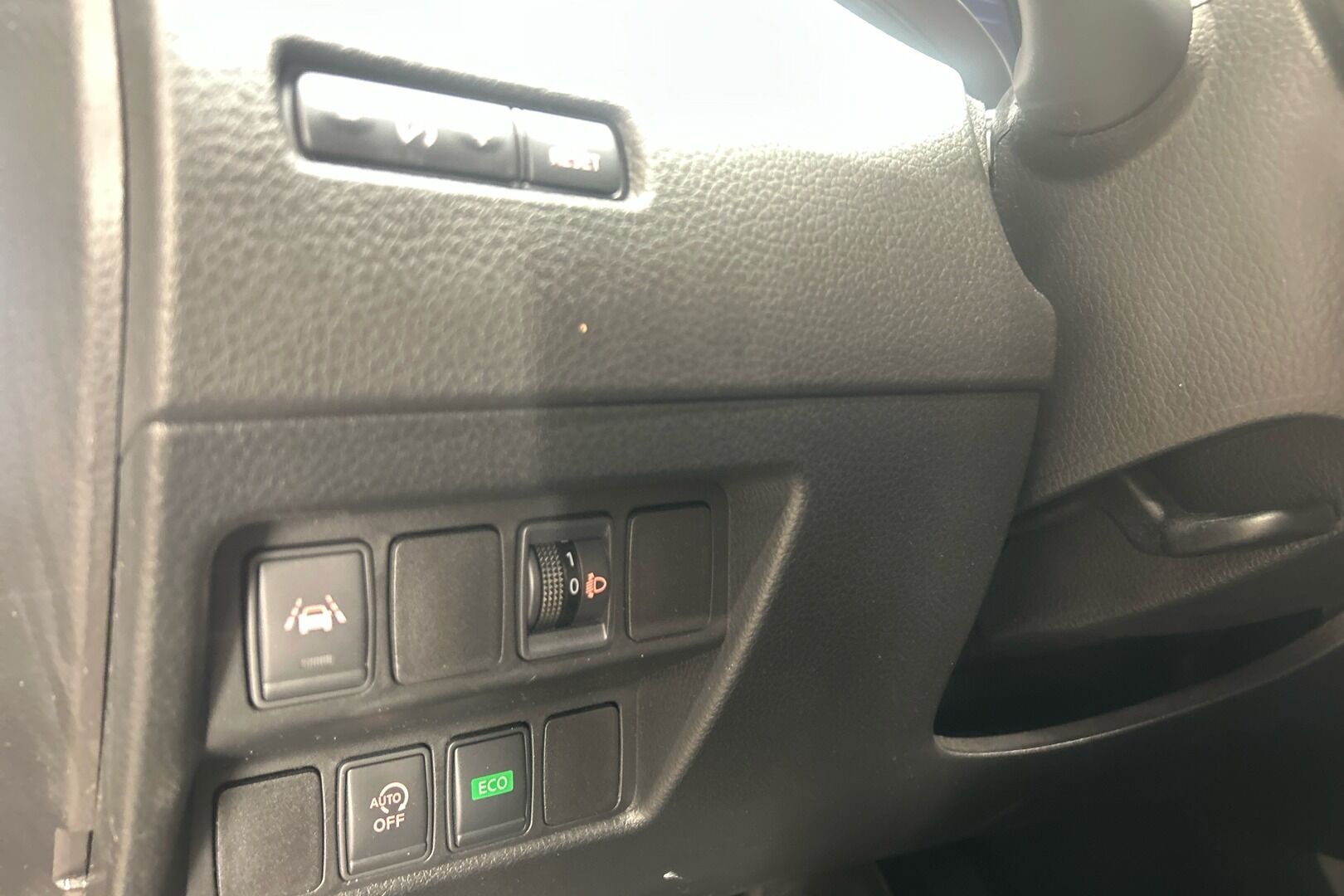 Nissan Qashqai iso kuva 14
