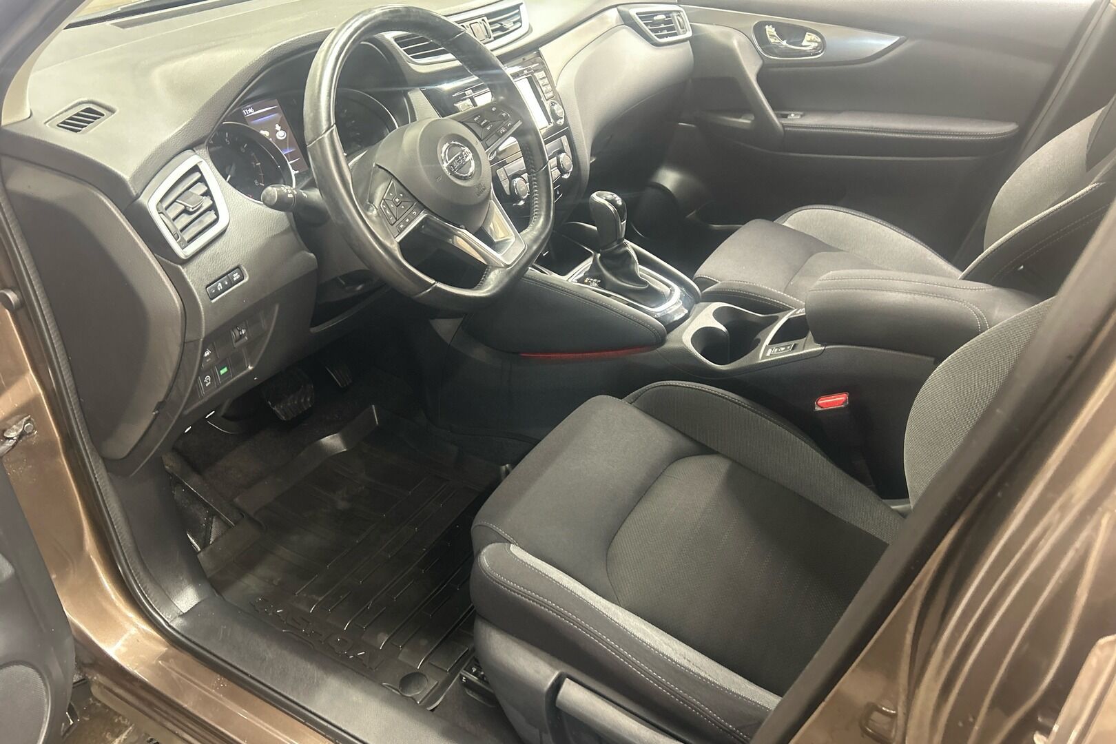 Nissan Qashqai iso kuva 4