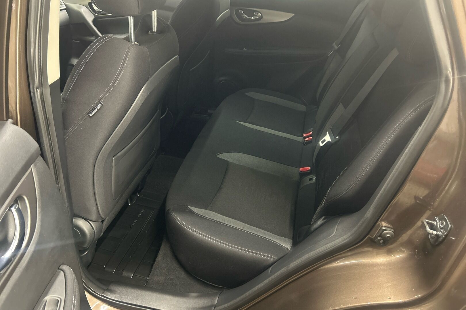 Nissan Qashqai iso kuva 5
