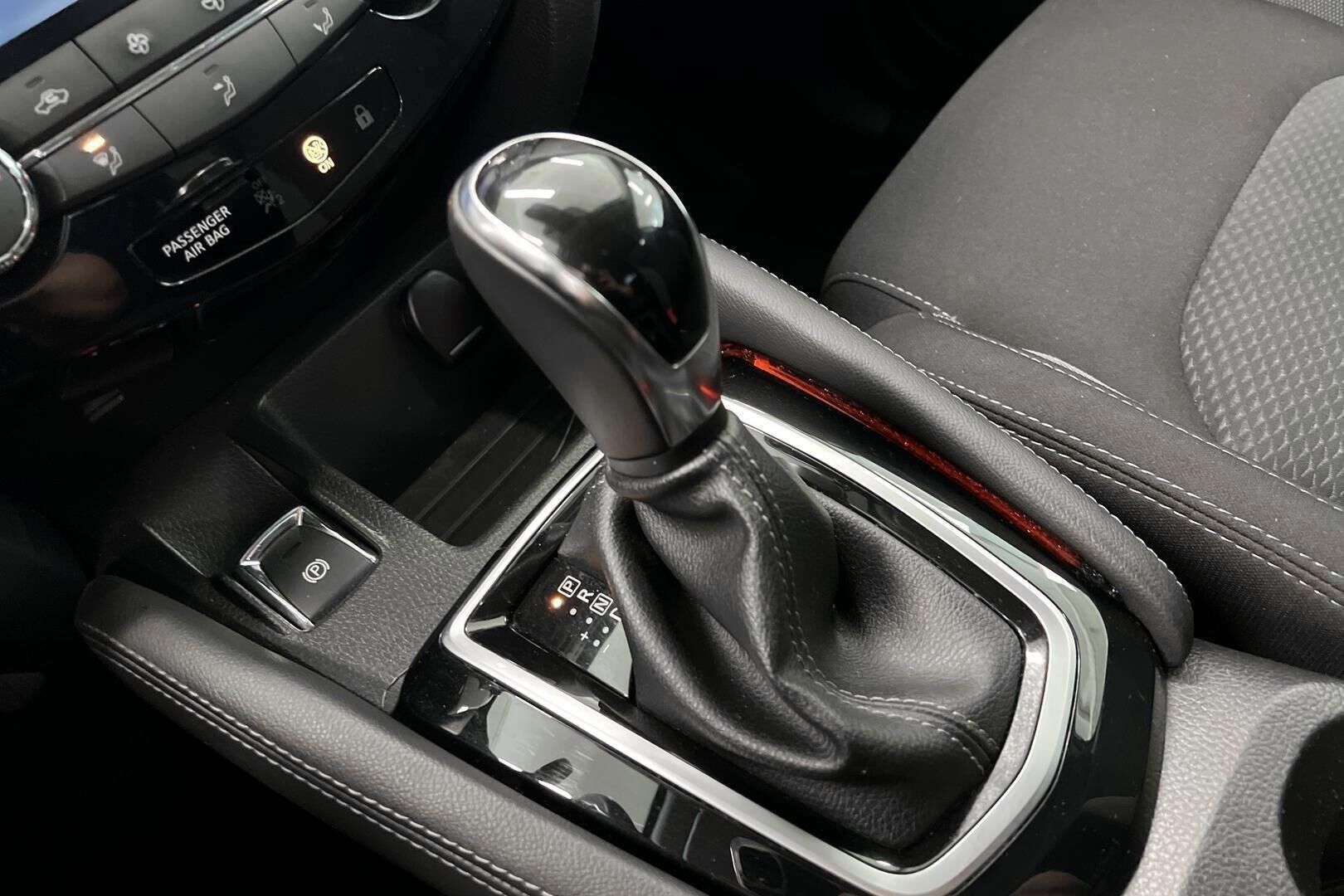 Nissan Qashqai iso kuva 13