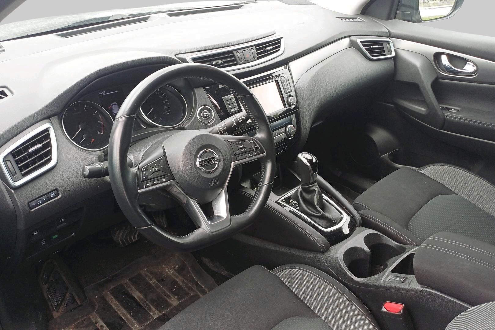 Nissan Qashqai iso kuva 2