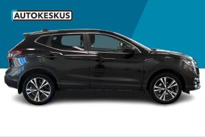 Nissan Qashqai esikatselu 2