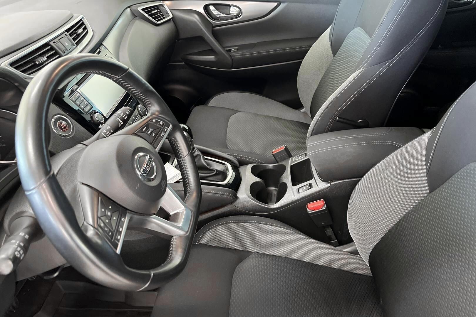 Nissan Qashqai iso kuva 7
