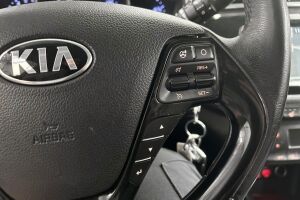 Kia cee'd esikatselu 15