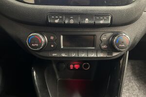 Kia cee'd esikatselu 24