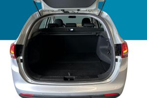 Kia cee'd esikatselu 12
