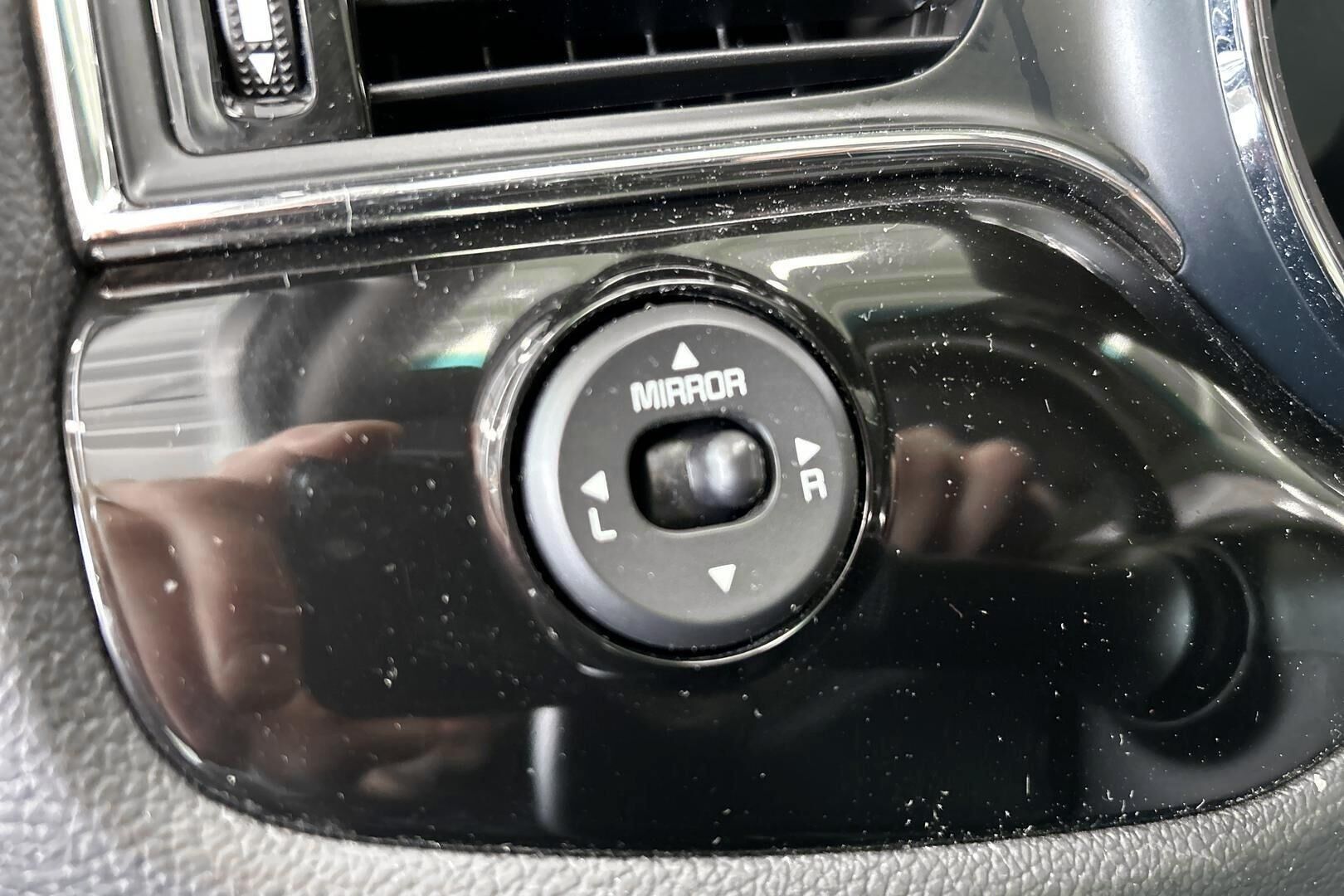 Kia cee'd iso kuva 25