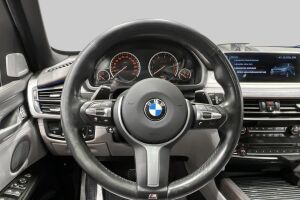 BMW X5 esikatselu 12