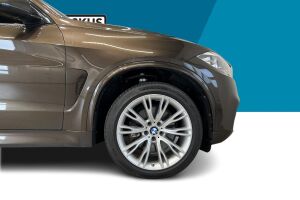 BMW X5 esikatselu 13