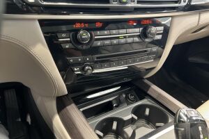 BMW X5 esikatselu 19