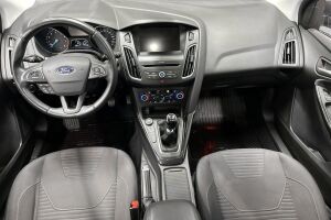 Ford Focus esikatselu 11