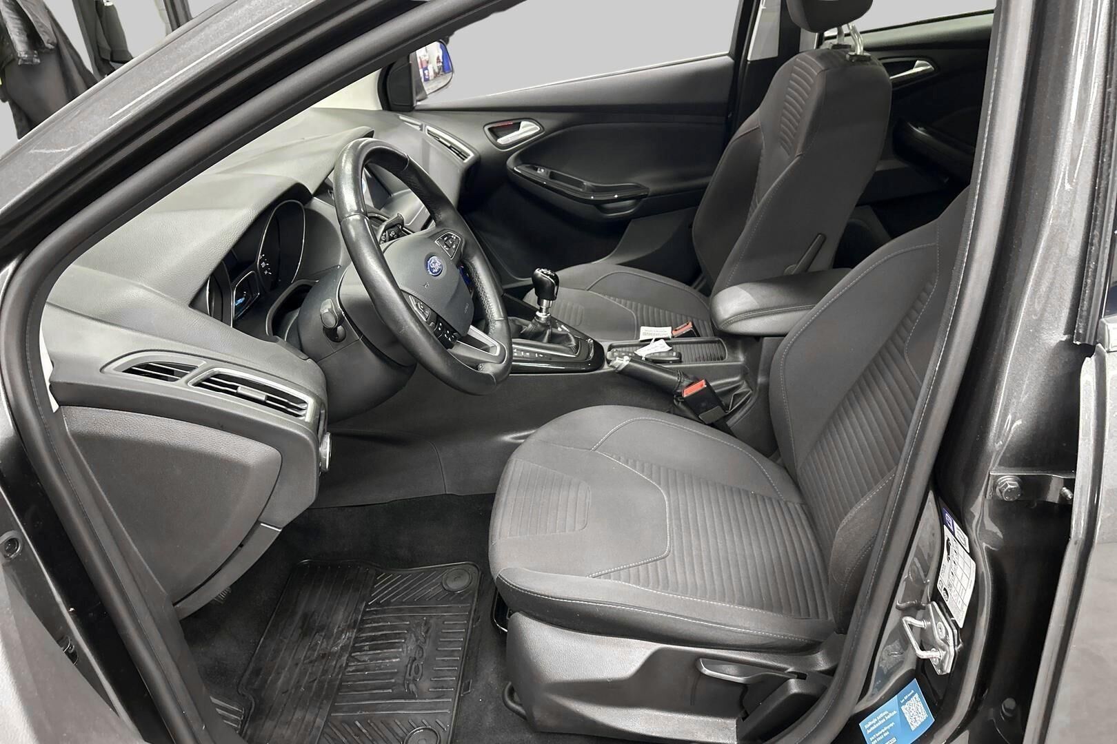 Ford Focus iso kuva 9