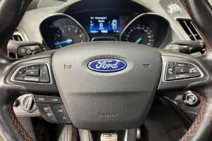Ford Kuga esikatselu 17