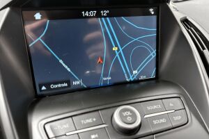 Ford Kuga esikatselu 18