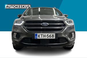 Ford Kuga esikatselu 2