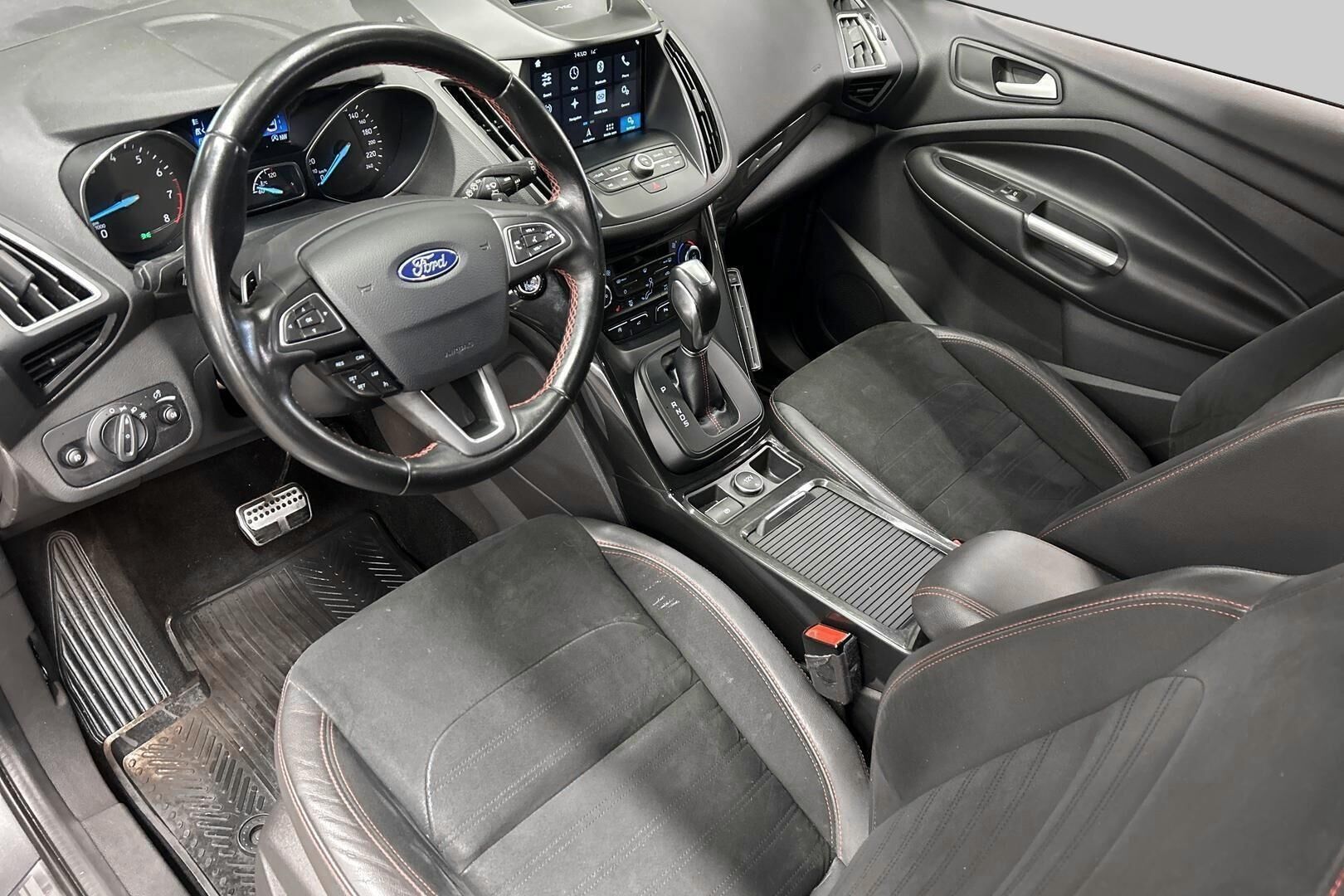 Ford Kuga iso kuva 8