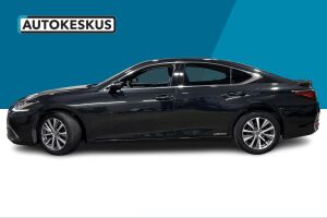 Lexus ES esikatselu 8