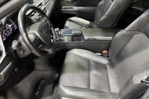 Lexus ES esikatselu 22