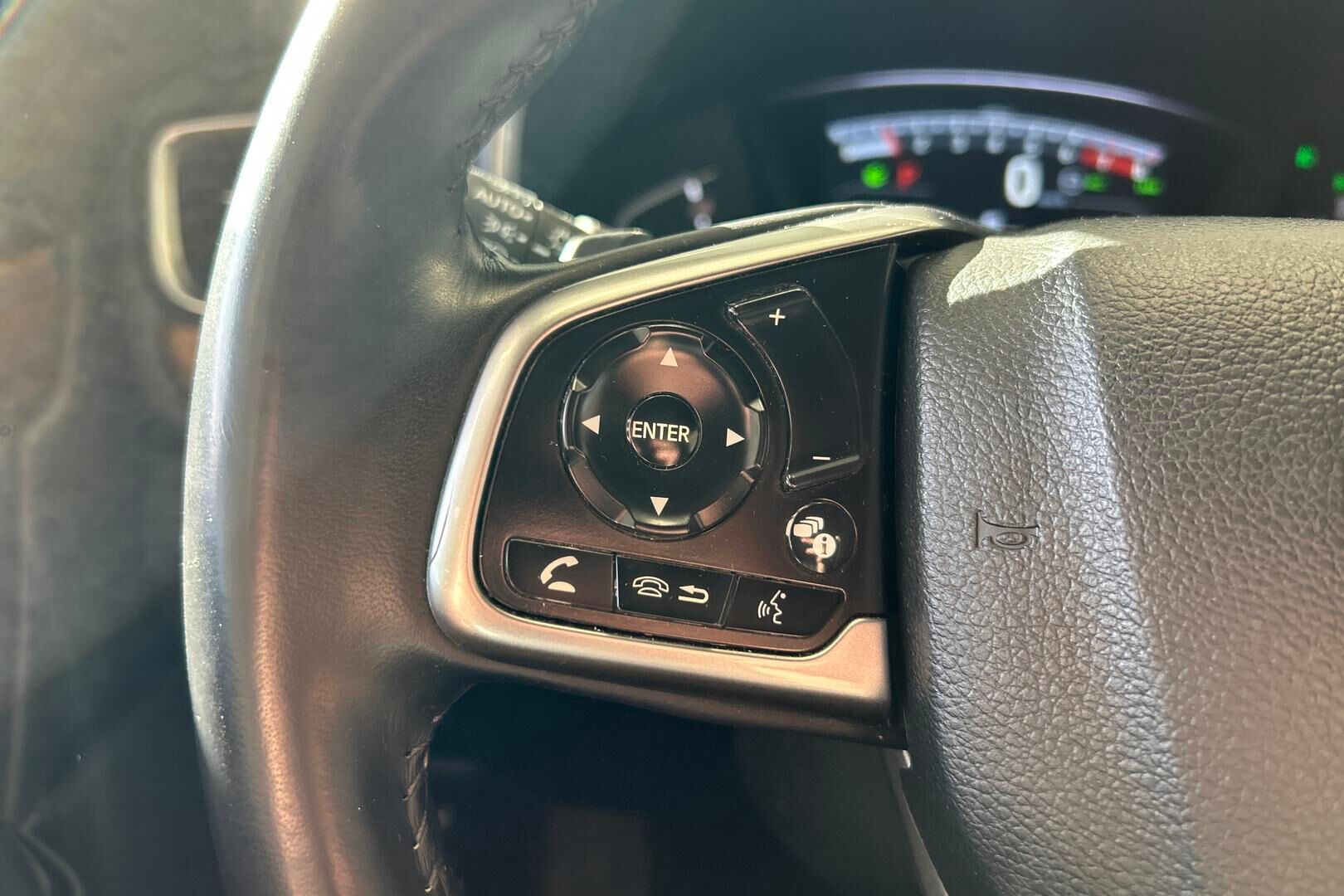 Honda CR-V iso kuva 19