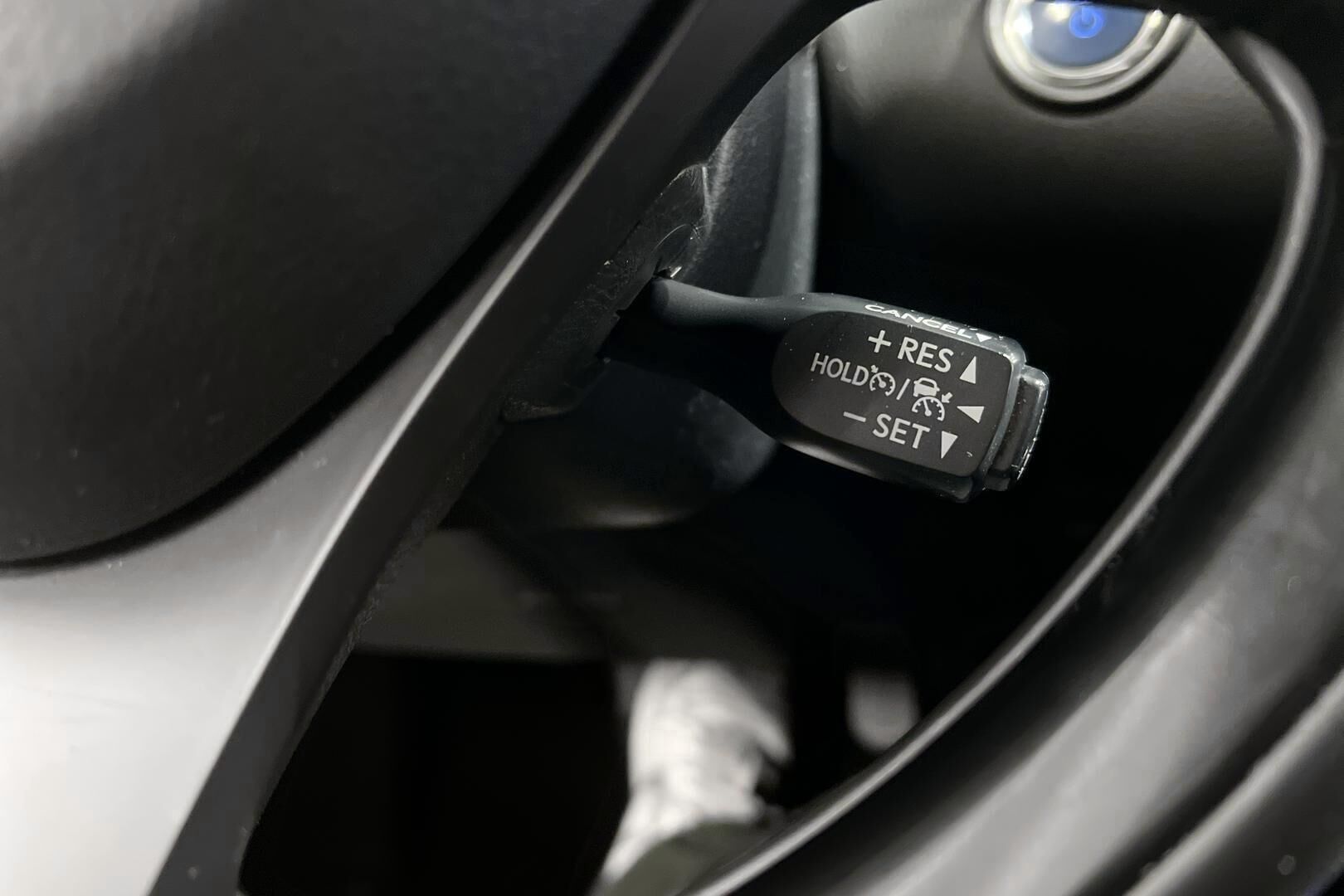 Toyota C-HR iso kuva 22