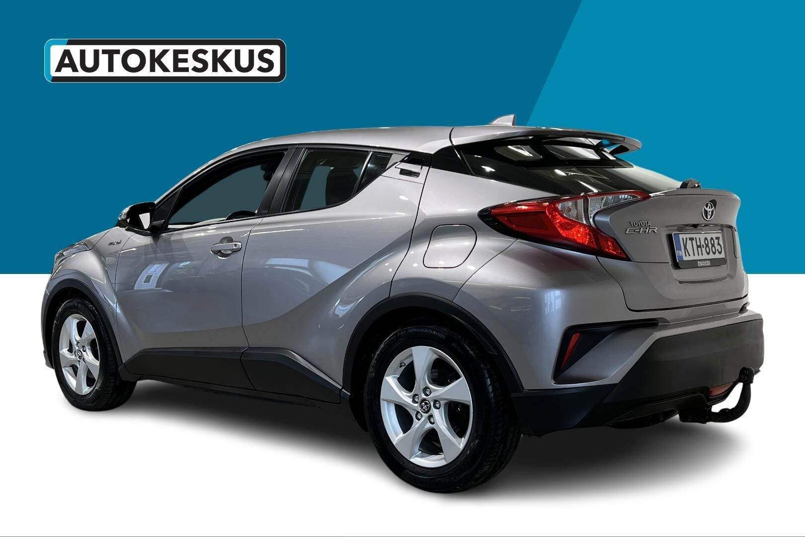 Toyota C-HR iso kuva 7