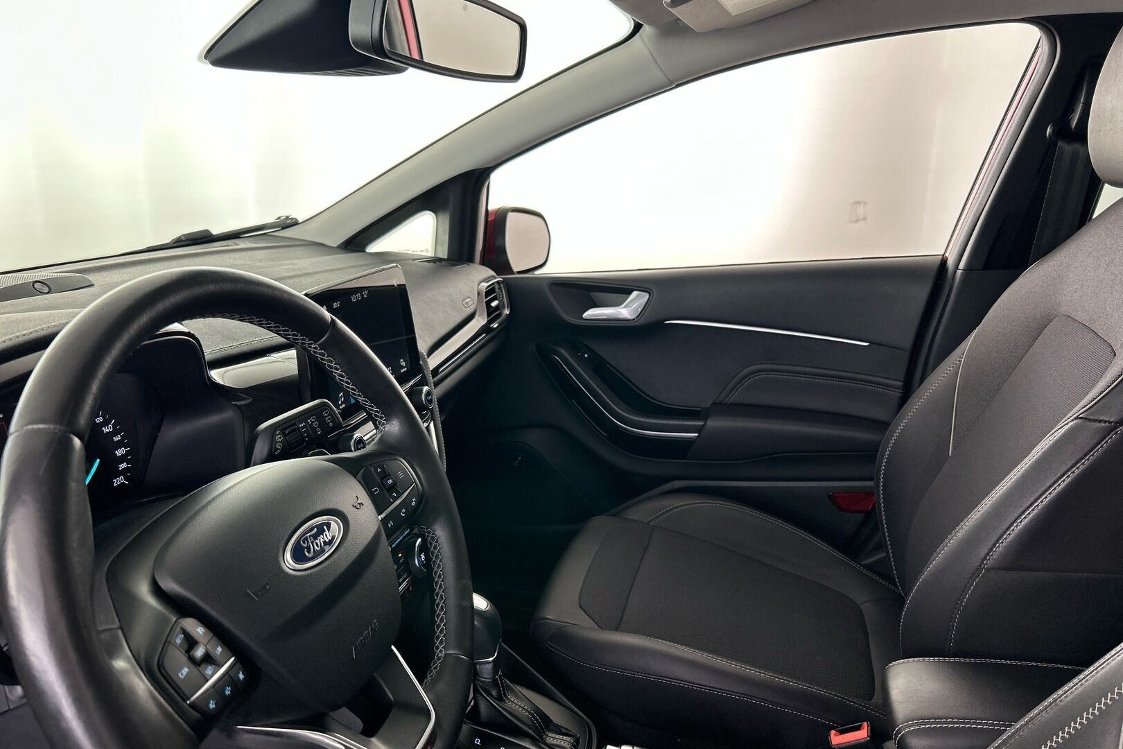 Ford Fiesta iso kuva 2