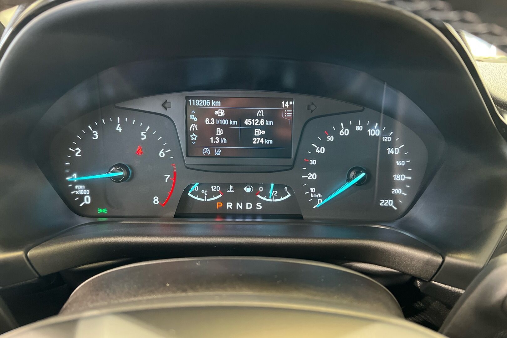 Ford Fiesta iso kuva 10