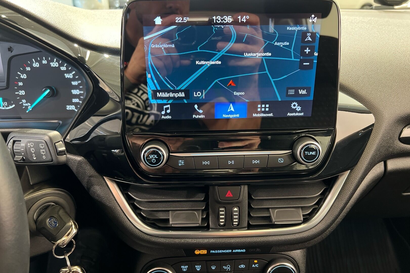 Ford Fiesta iso kuva 12