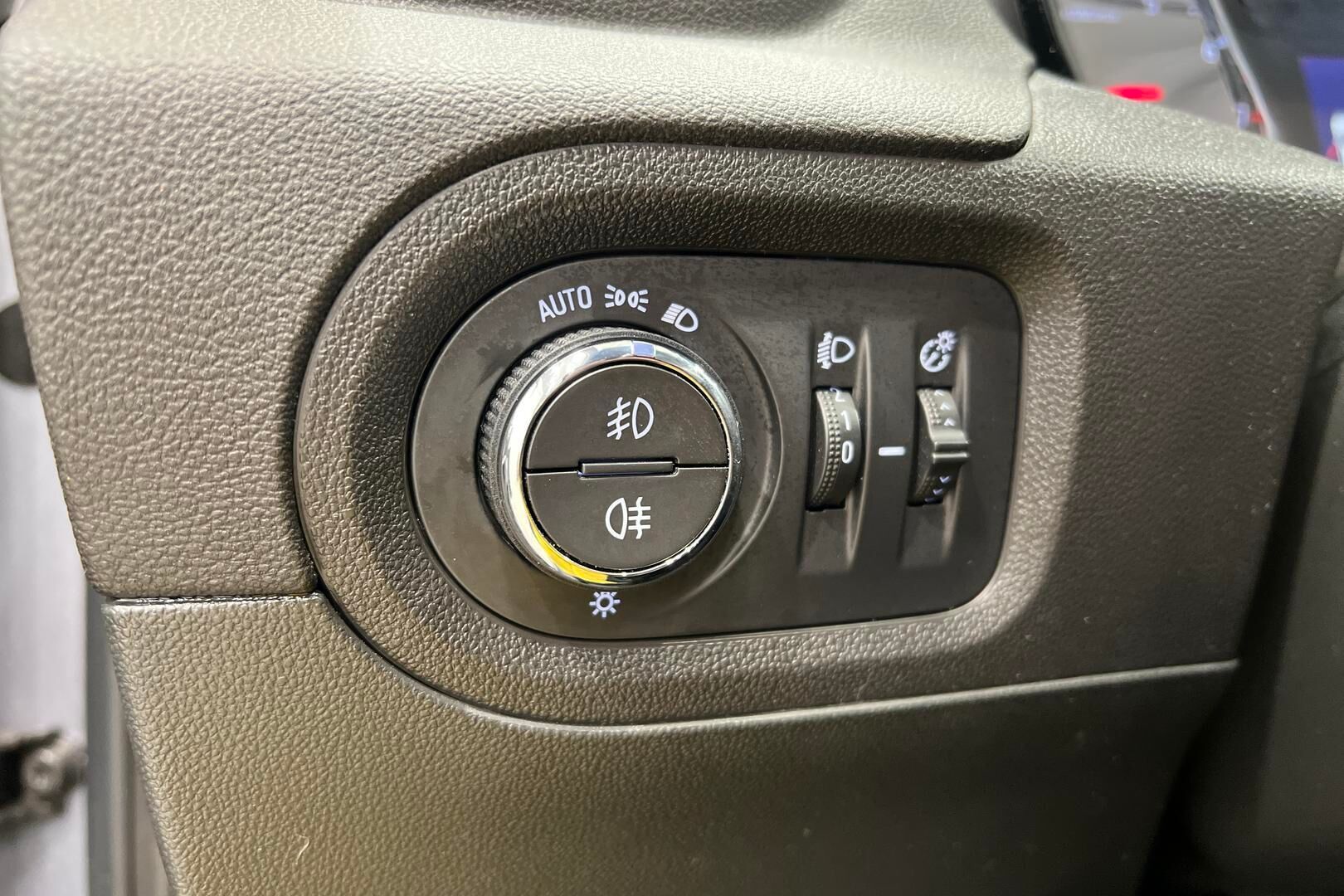 Opel Grandland X iso kuva 22