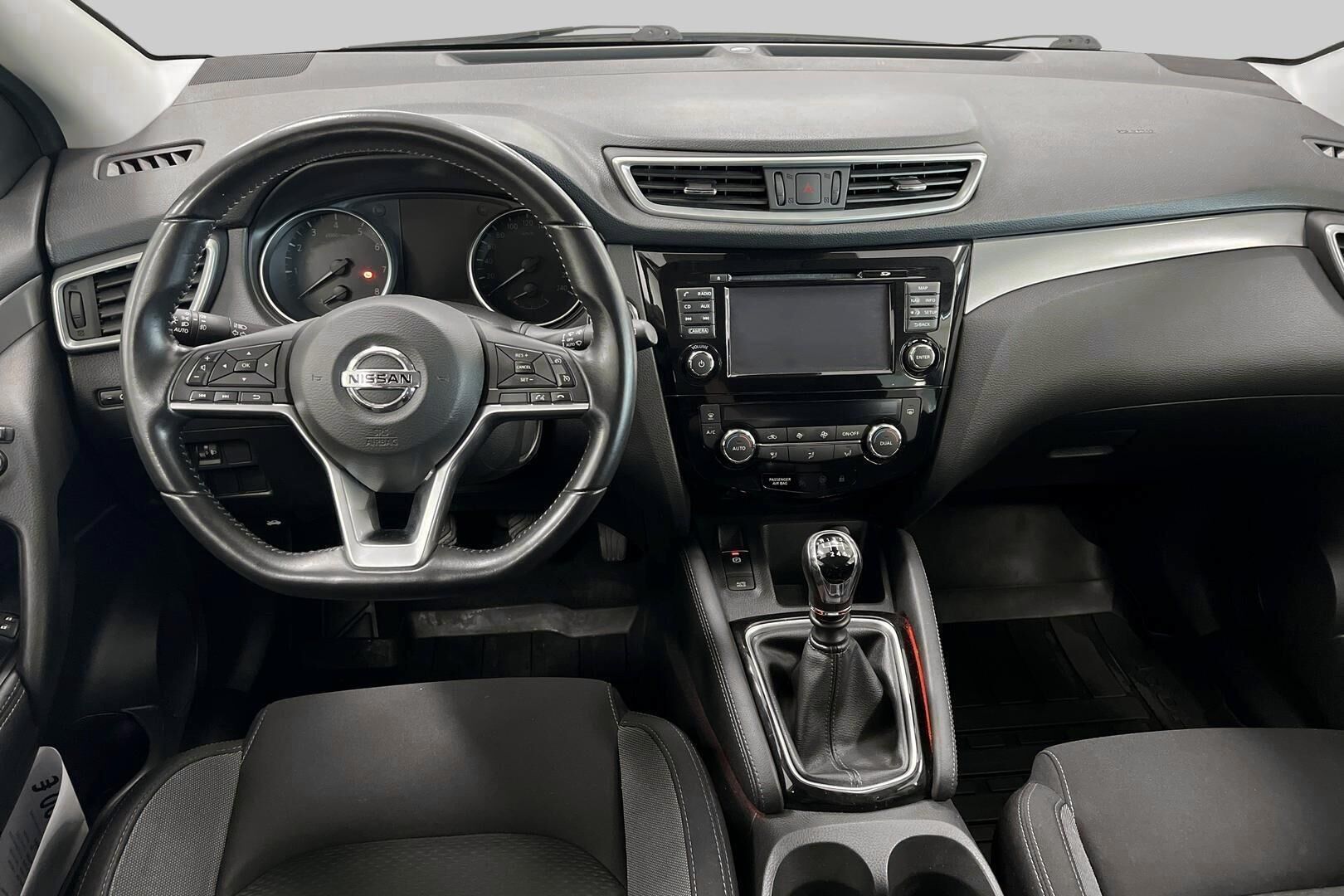 Nissan Qashqai iso kuva 11