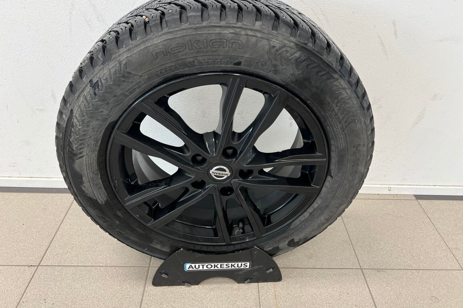 Nissan Qashqai iso kuva 24