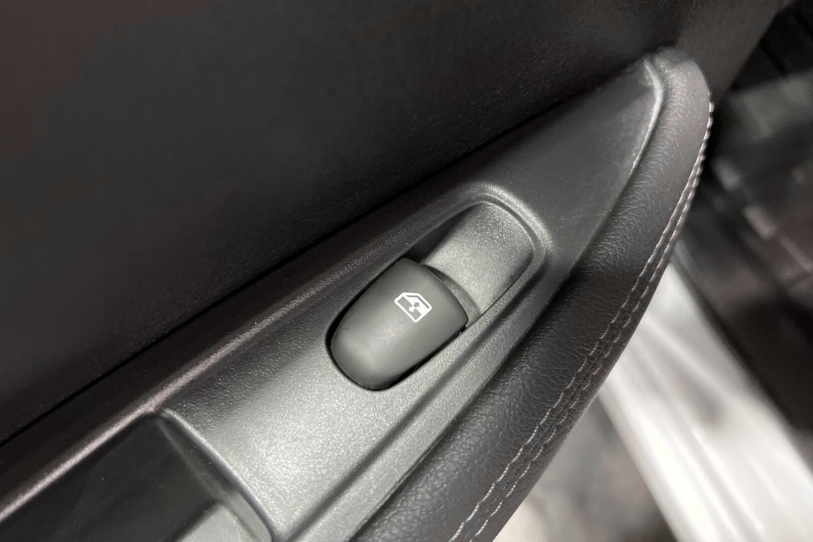 Nissan Qashqai iso kuva 15