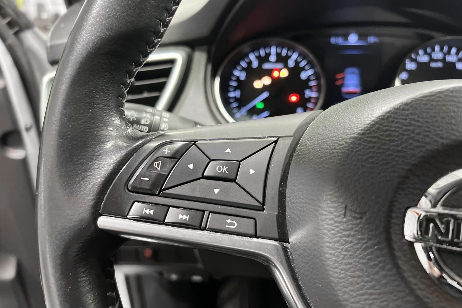 Nissan Qashqai iso kuva 20
