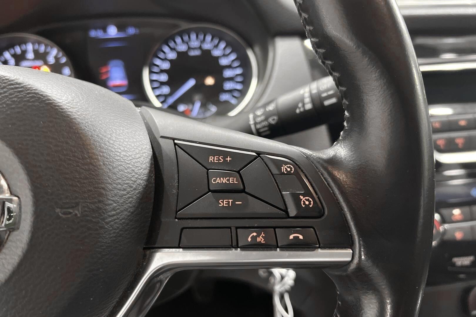 Nissan Qashqai iso kuva 21