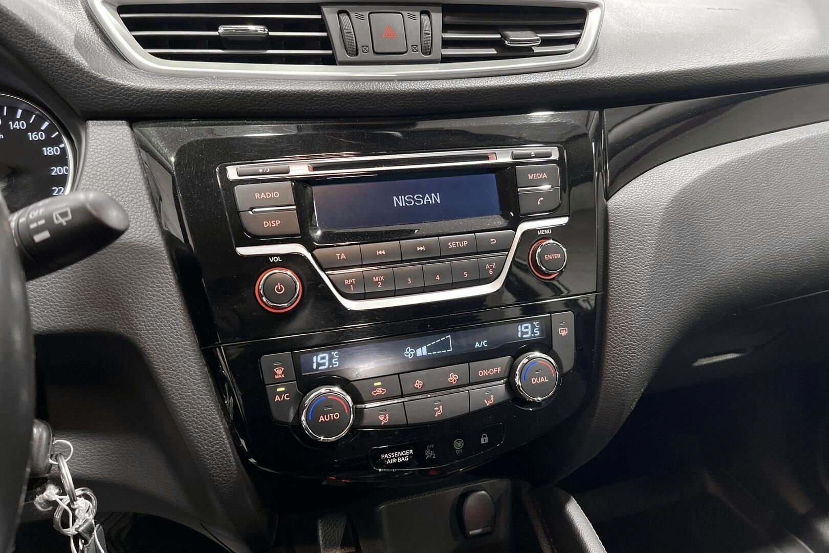 Nissan Qashqai iso kuva 23