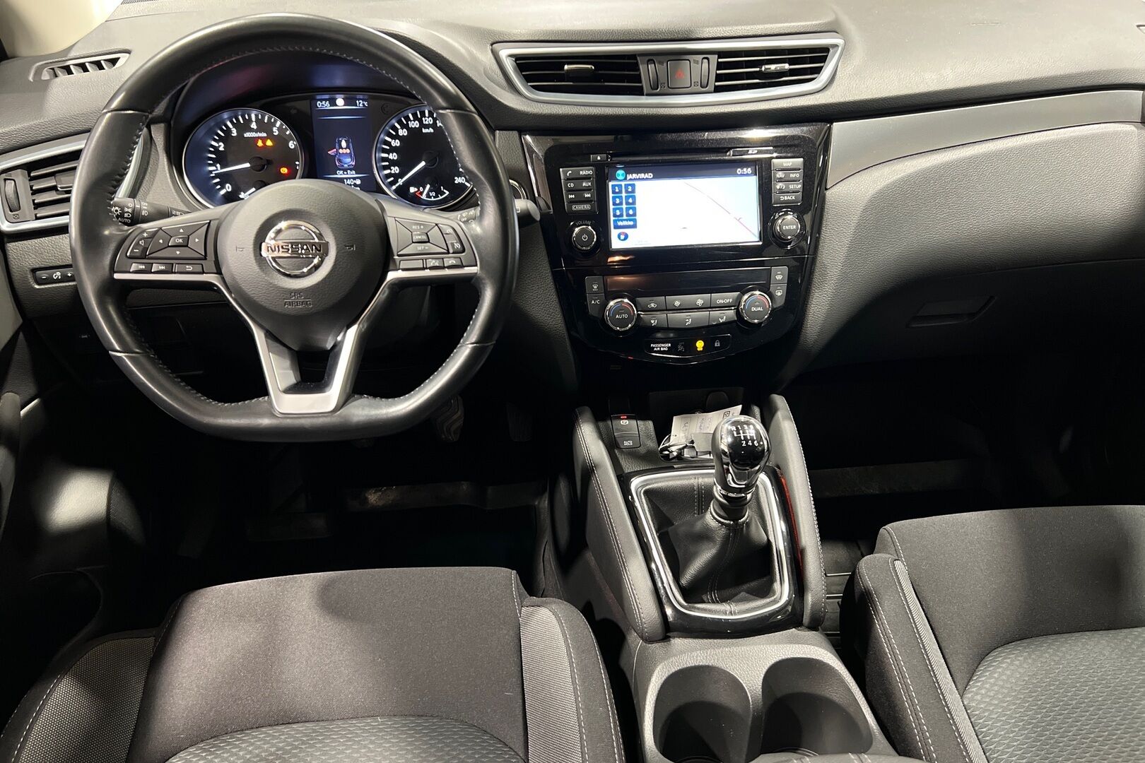 Nissan Qashqai iso kuva 6
