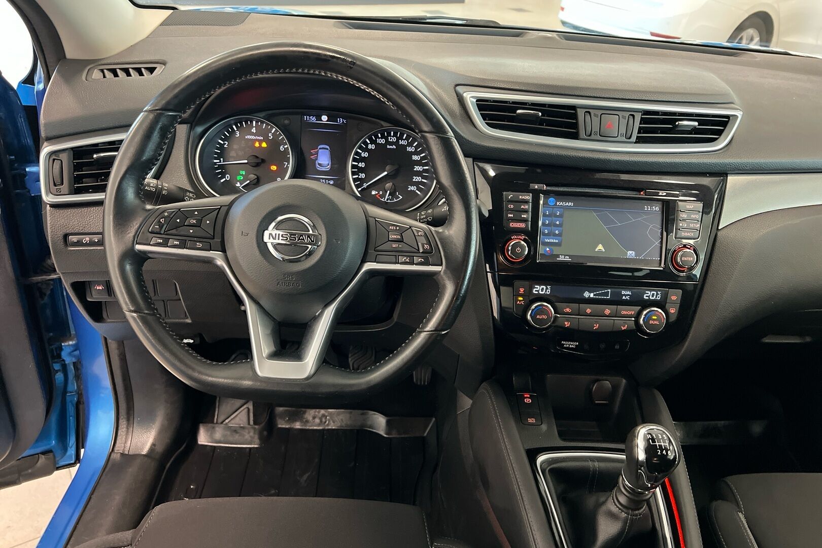 Nissan Qashqai iso kuva 20