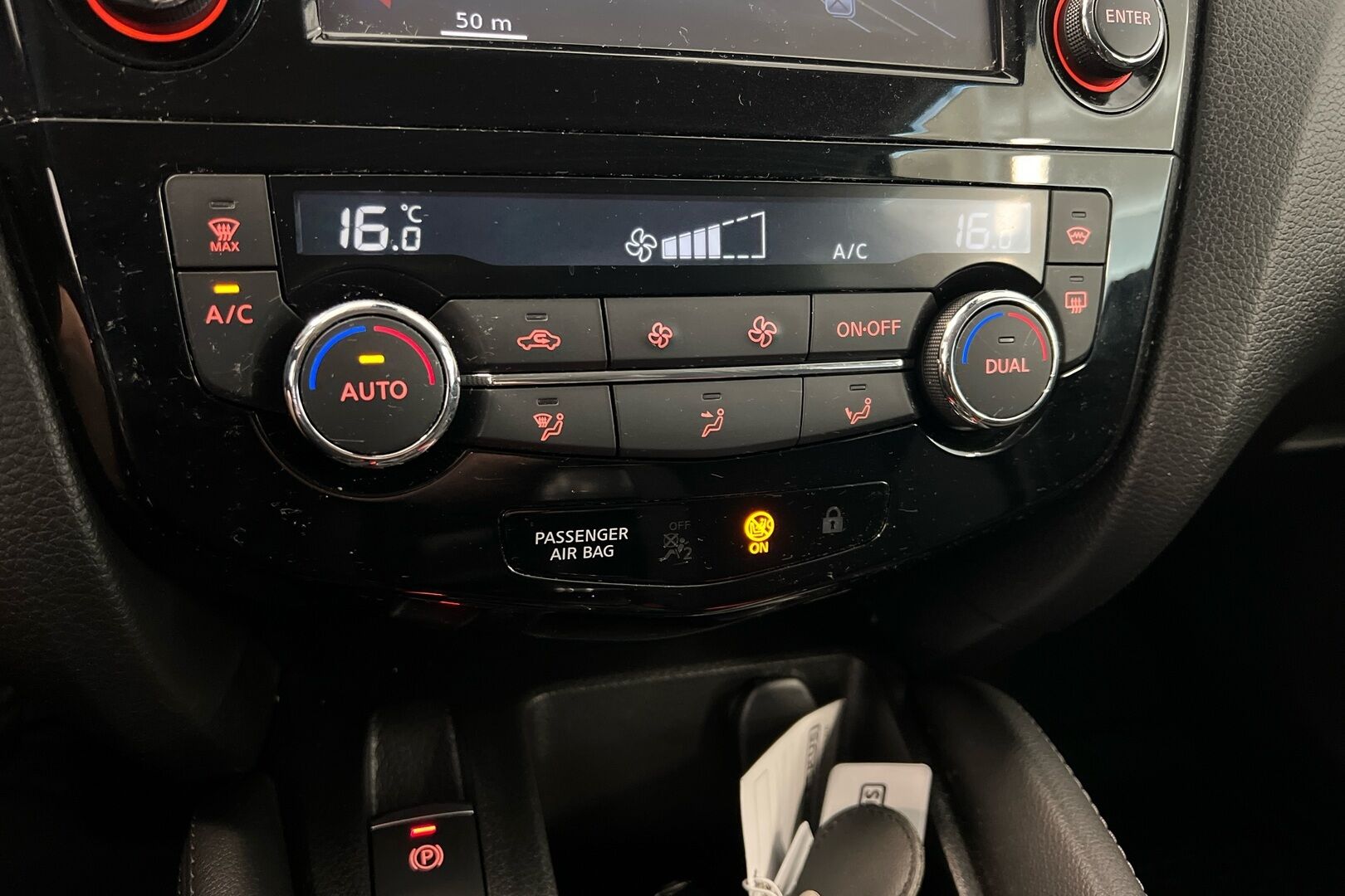 Nissan Qashqai iso kuva 24