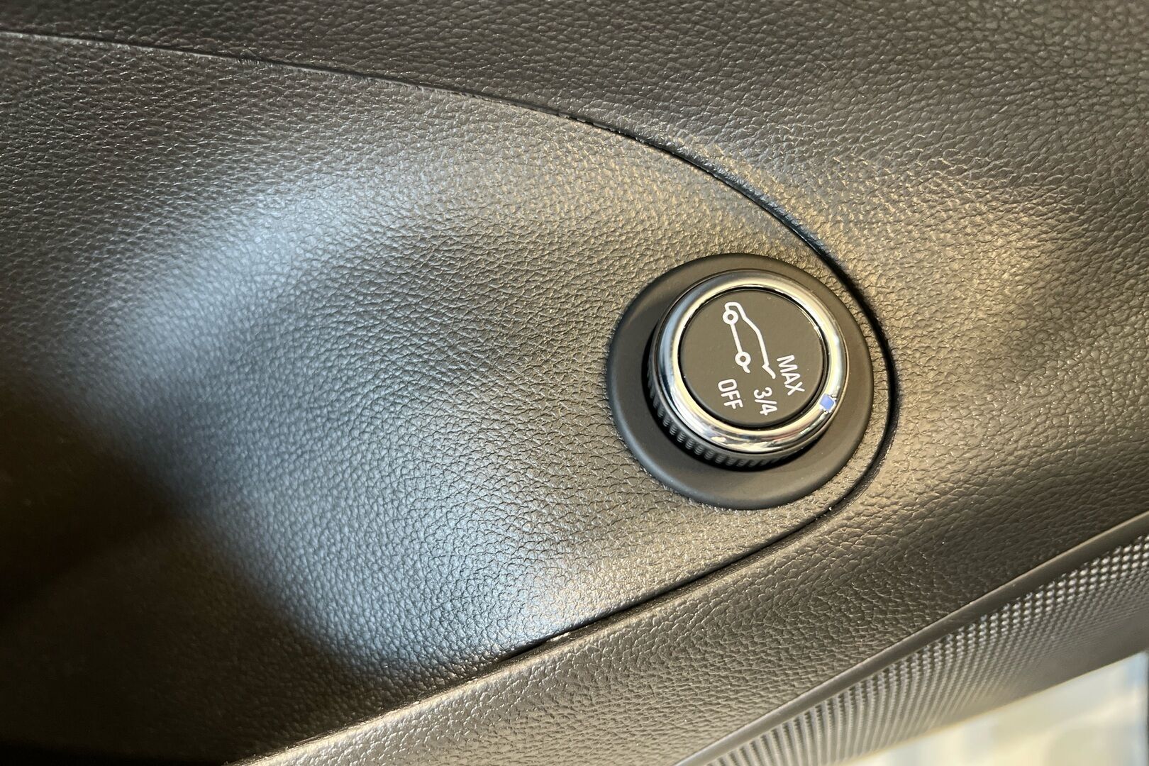 Opel Astra iso kuva 18
