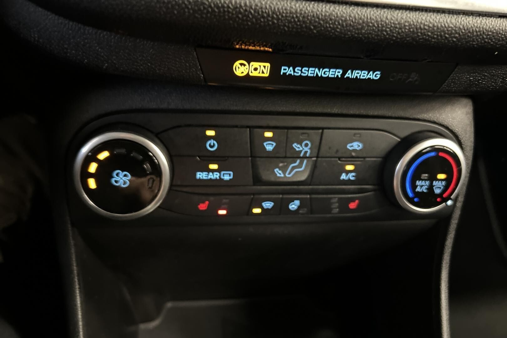 Ford Fiesta iso kuva 19