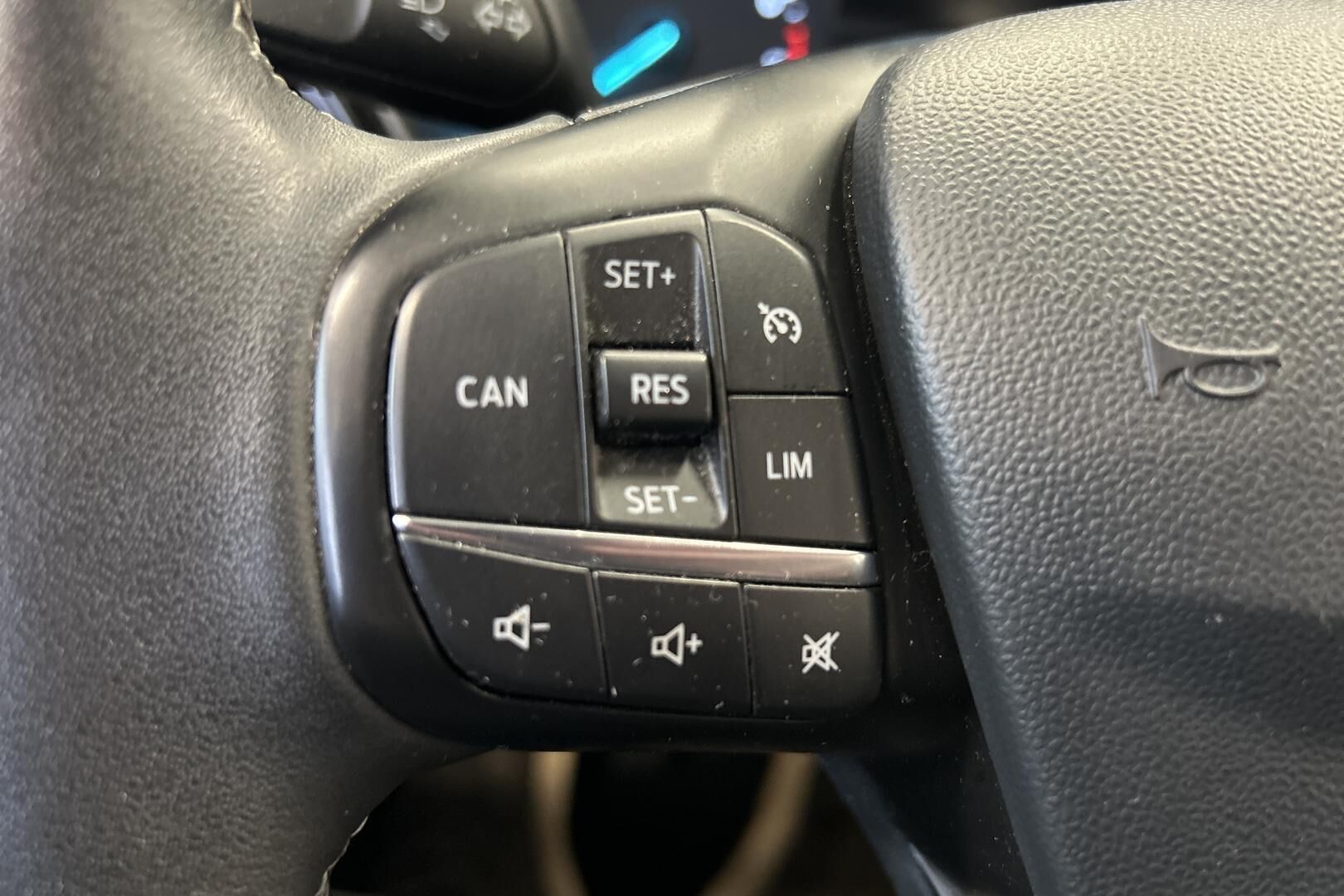 Ford Fiesta iso kuva 22