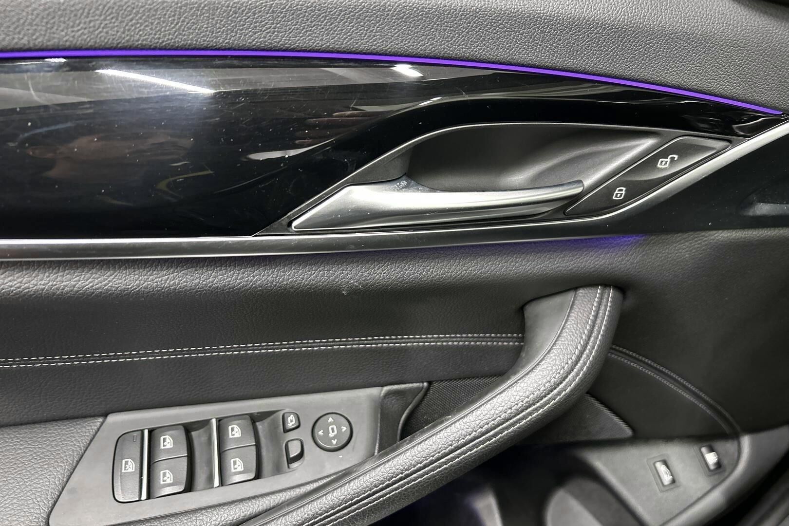 BMW 5-sarja iso kuva 17