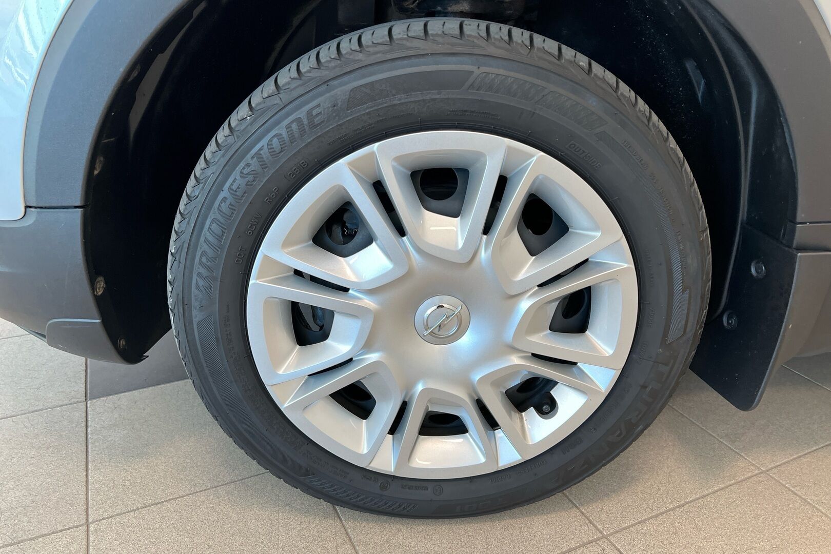 Opel Crossland X iso kuva 11