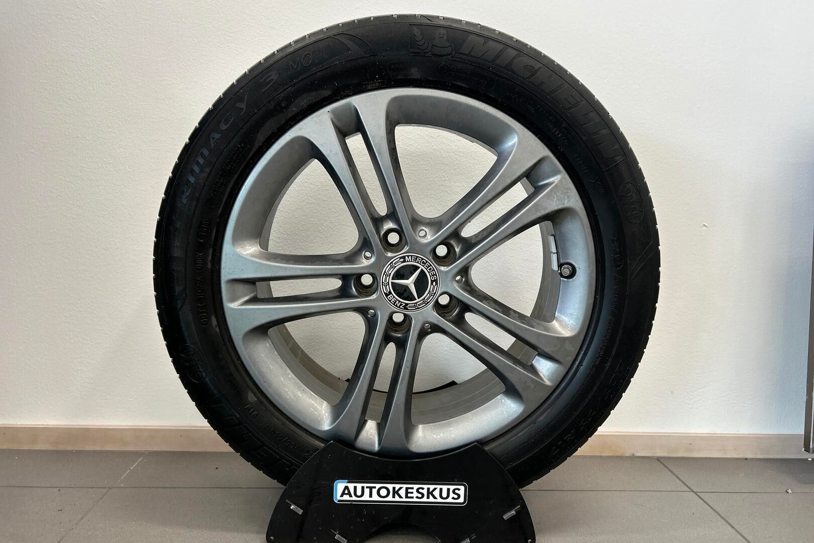 Mercedes-Benz A iso kuva 12