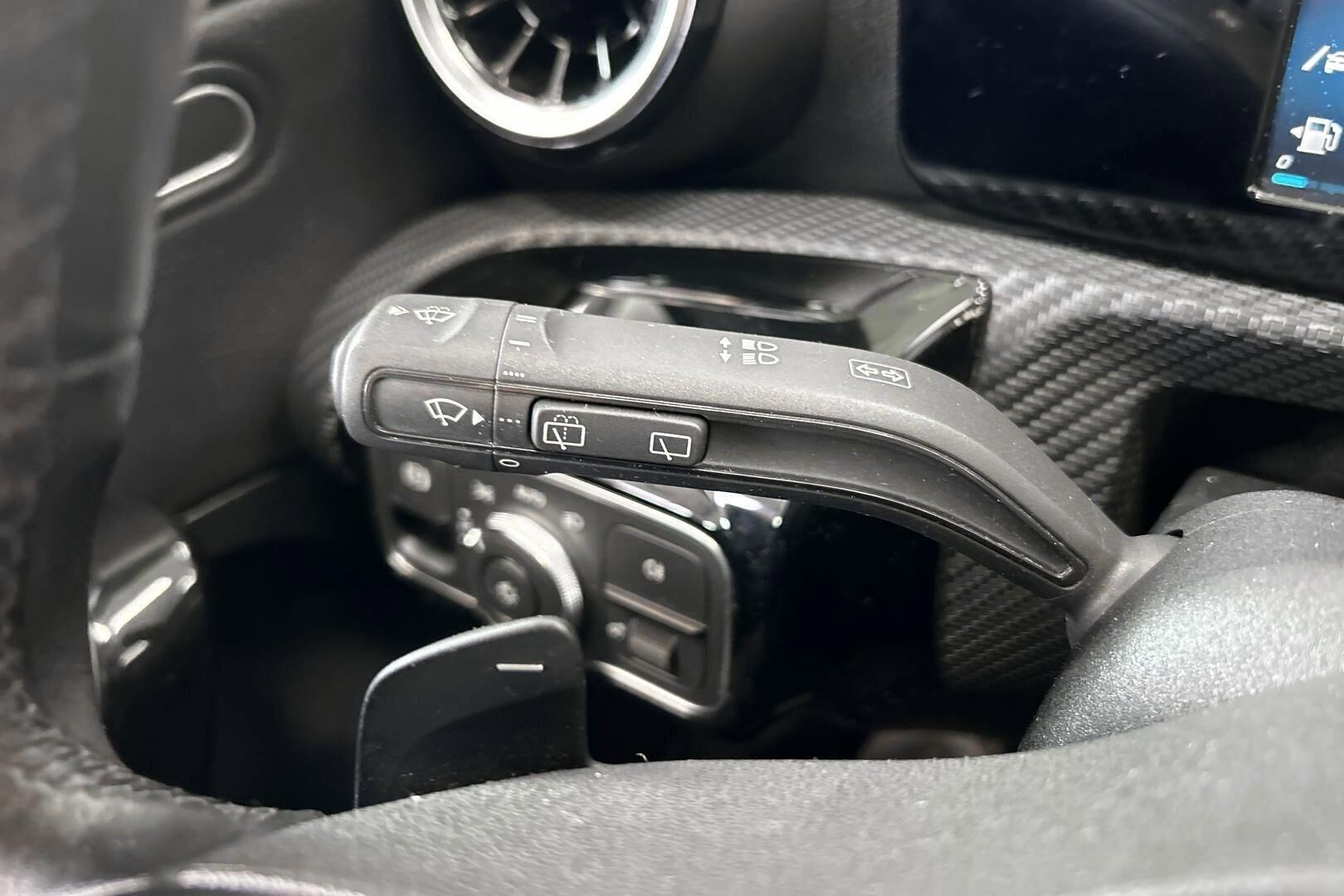 Mercedes-Benz A iso kuva 17