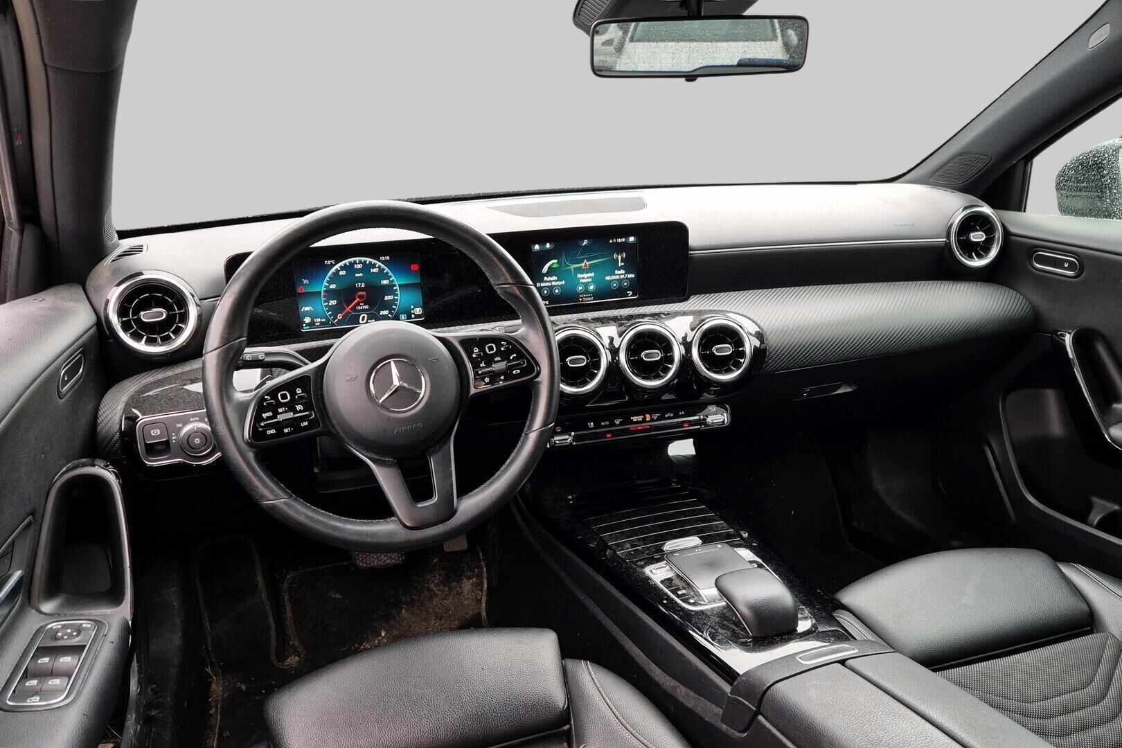 Mercedes-Benz A iso kuva 2