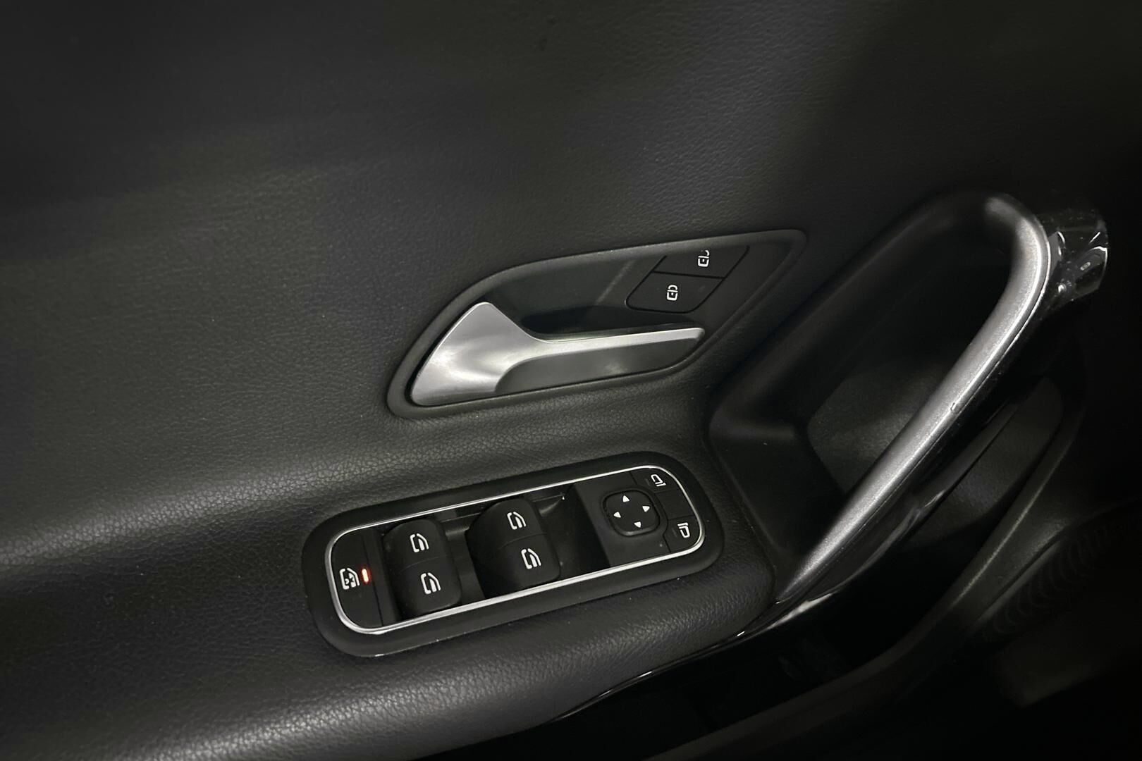 Mercedes-Benz A iso kuva 21