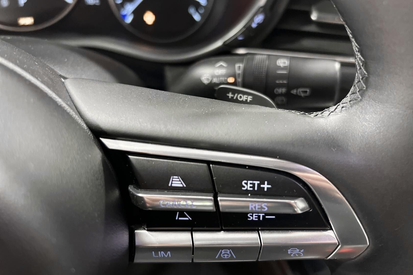 Mazda CX-30 iso kuva 20