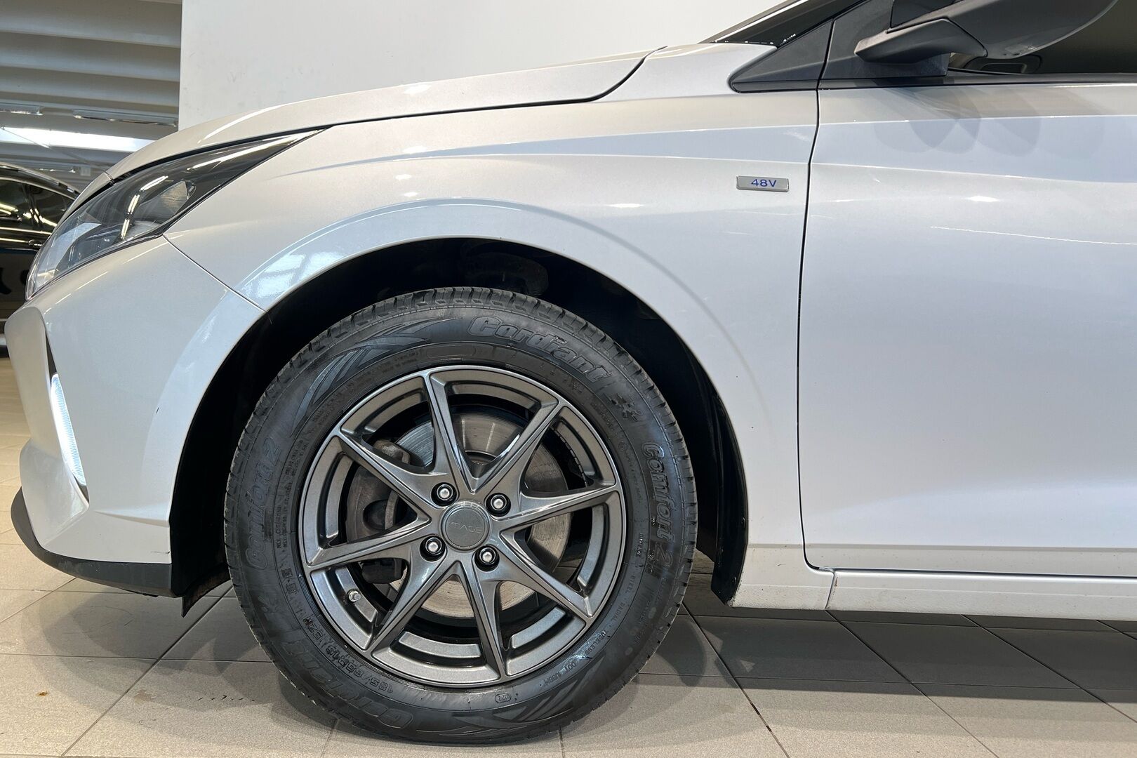 Hyundai i20 Hatchback iso kuva 10